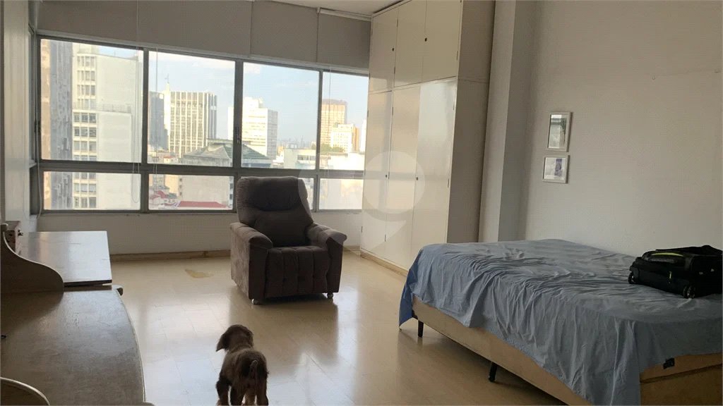 Edifício Louvre | Apartamento Neoclássico de 425m² à Venda na Praça da República — Centro de São Paulo