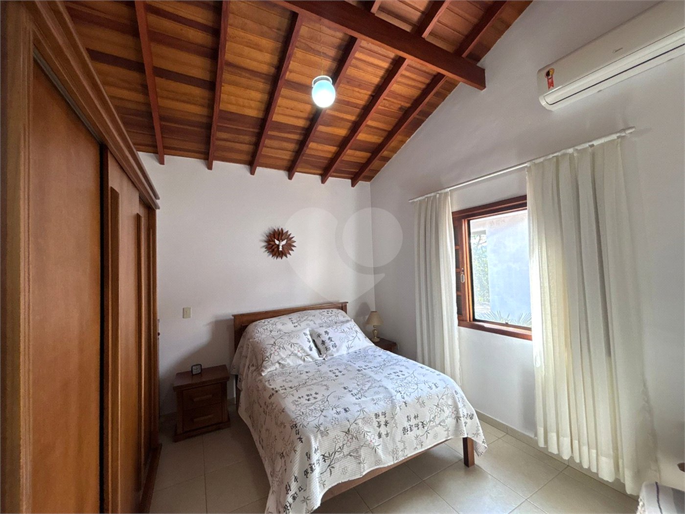 Casa à venda com 3 suítes no condomínio Atibaia Park I, Atibaia - SP