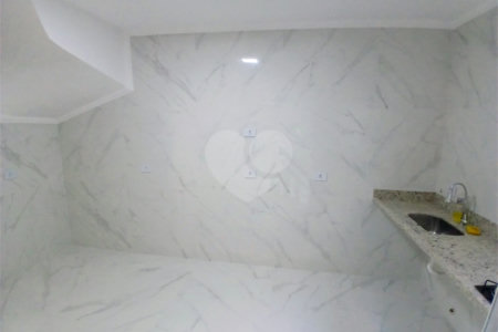 Casa à venda com 3 quartos, sendo 1 suíte, no condomínio Res Saint Honoré, São Paulo - SP