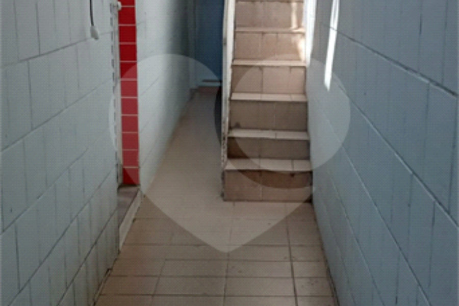 Sobrado à venda com 4 quartos, sendo 2 suítes, em Parque Edu Chaves, São Paulo, SP