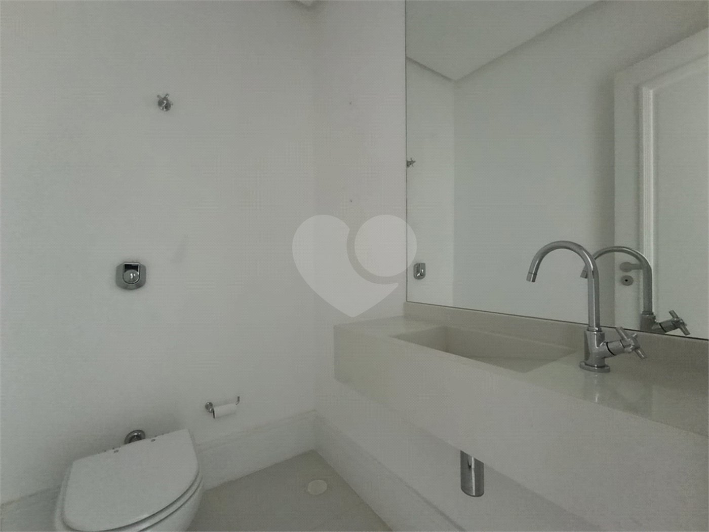 Apartamento para alugar com 3 suítes em Jardim Virgínia, Guarujá, SP