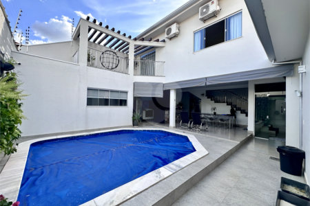 Sobrado à venda com 4 suítes em Jardim Shangri-lá, Cuiabá, MT