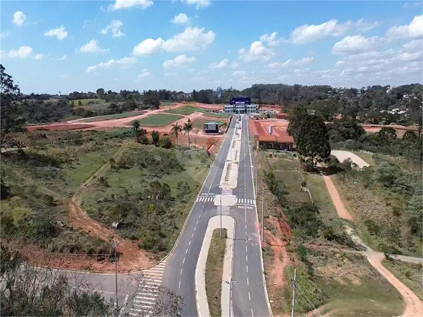 Terreno à venda no condomínio Eixo Esplanada, Vargem Grande Paulista - SP