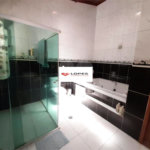 Casa à venda com 3 quartos, sendo 1 suíte, no condomínio Parque Suiça, Caieiras - SP