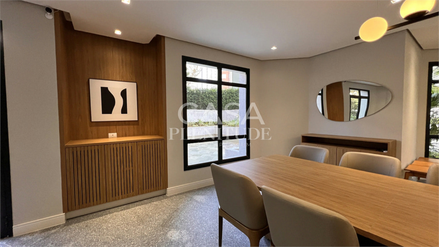 Apartamento à venda com 4 quartos, sendo 1 suíte,  em Vila Mariana, São Paulo, SP