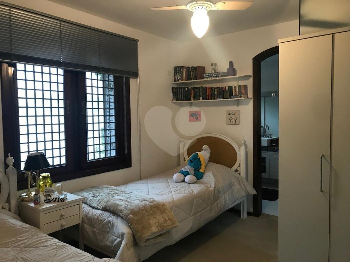 Casa à venda com 5 quartos, sendo 2 suítes,  em Jardim Everest, São Paulo, SP