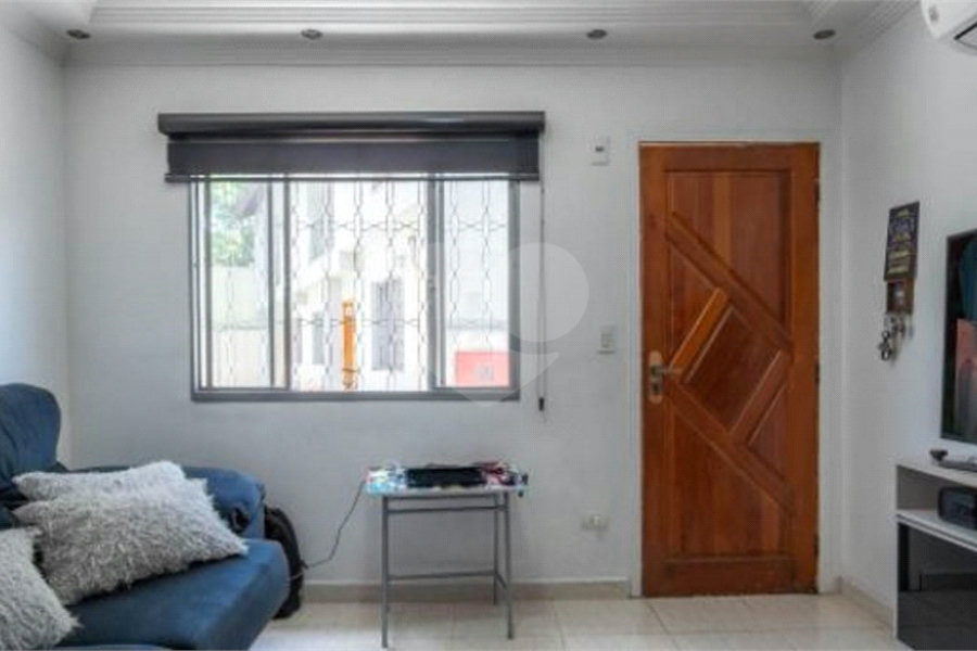 Casa à venda com 2 quartos, sendo 1 suíte, no condomínio Tulipa 3, São Paulo - SP