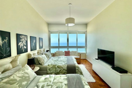 Apartamento Residencial à venda, Pitangueiras, Guarujá - AP0768.