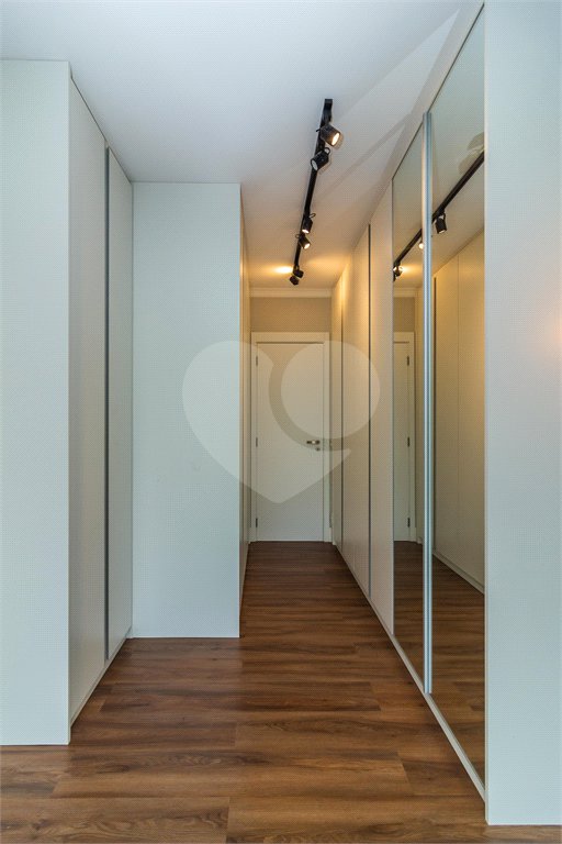 Apartamento à venda com 3 quartos, sendo 2 suítes, em Pinheiros, São Paulo, SP