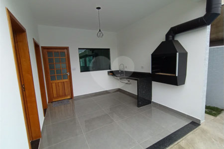 Casa à venda com 3 quartos, sendo 1 suíte, em Loteamento Parque Serras de Atibaia I, Atibaia, SP