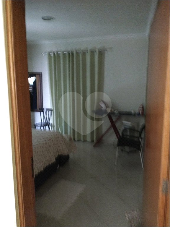 Sobrado à venda com 3 quartos, sendo 1 suíte, em Tremembé, São Paulo, SP