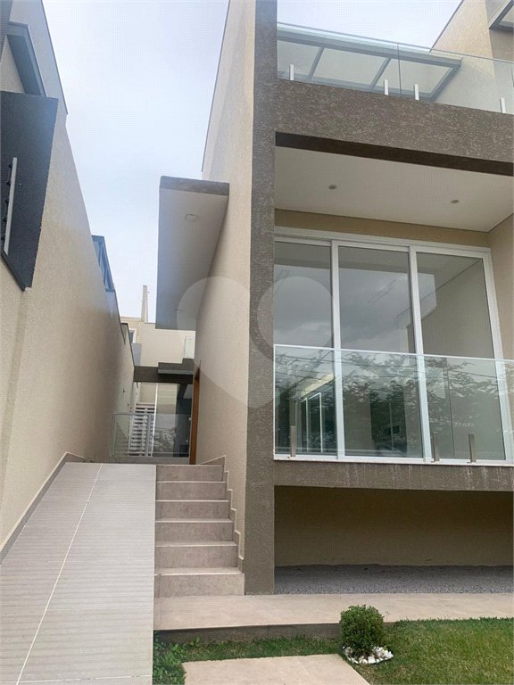 Casa à venda com 3 suítes no condomínio Quadra Real, Atibaia - SP