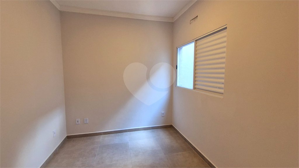 Casa à venda com 3 quartos, sendo 1 suíte, no condomínio Horto Florestal Villagio, Sorocaba - SP