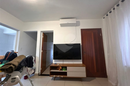 Casa à venda com 2 quartos, sendo 1 suíte, no condomínio Residencial Vila Real, Indaiatuba - SP