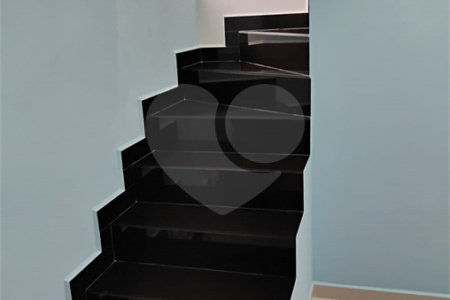 Sobrado à venda com 2 quartos, sendo 1 suíte,  em Vila Antonieta, São Paulo, SP