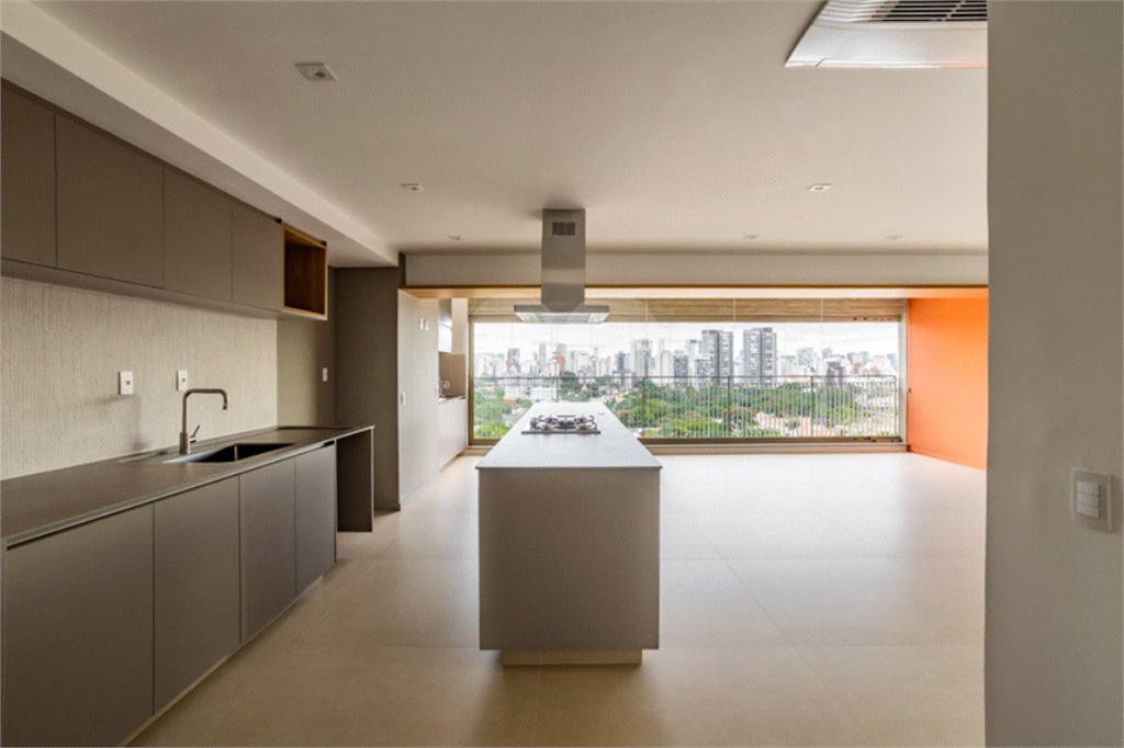 Apartamento para alugar com 3 suítes em Indianópolis, São Paulo, SP