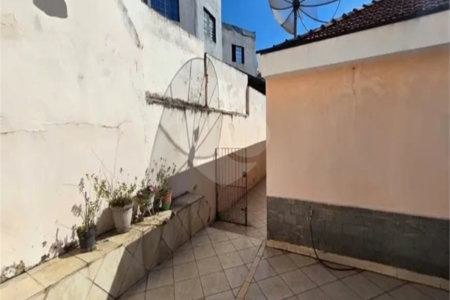 Casa Térrea à venda ou para alugar com 5 quartos, sendo 1 suíte, em Vila Vitório Mazzei, São Paulo, SP