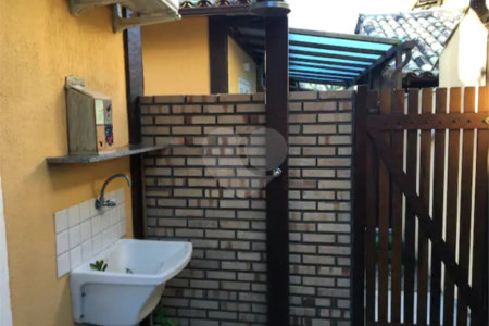 Casa em condomínio à venda com 2 quartos em Geribá, Armação dos Búzios, RJ