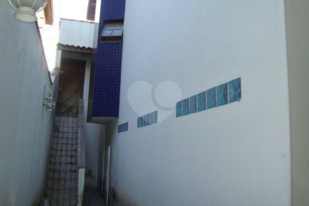 Sobrado à venda com 4 quartos, sendo 2 suítes, em Santa Teresinha, São Paulo, SP
