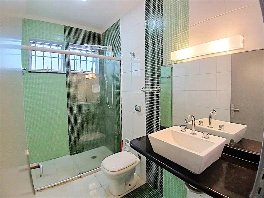 Sobrado à venda com 3 quartos, sendo 1 suíte,  em Brooklin Paulista, São Paulo, SP