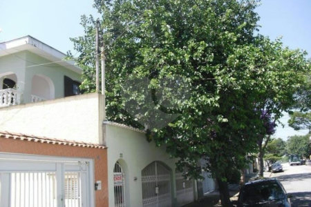 Casa à venda com 3 suítes em Bosque da Saúde, São Paulo, SP