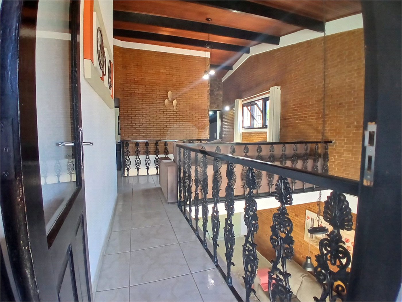 Casa à venda com 3 quartos, sendo 1 suíte,  em Recreio Maristela, Atibaia, SP