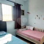 Casa à venda com 2 quartos, sendo 1 suíte, no condomínio Residencial Mirage, Mogi das Cruzes - SP