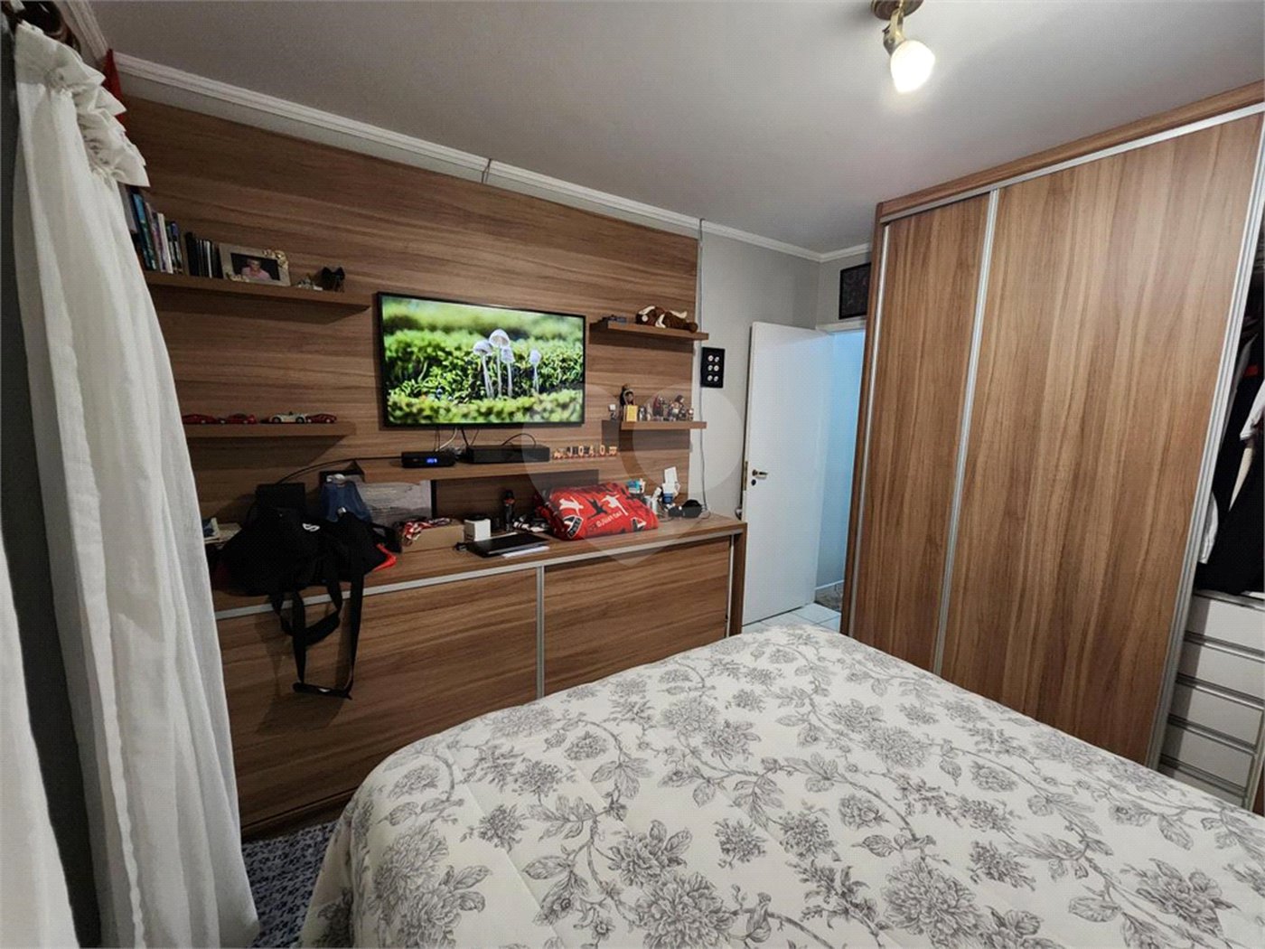 Sobrado à venda com 3 quartos, sendo 1 suíte,  em Jardim Ana Maria, São Paulo, SP
