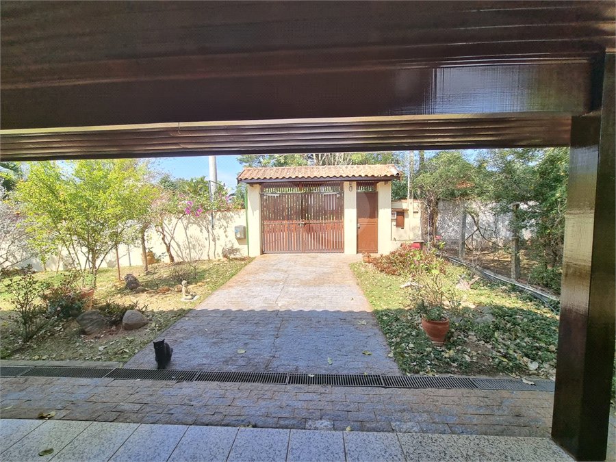 Casa à venda com 4 quartos, sendo 2 suítes, em Bosque, Vinhedo, SP