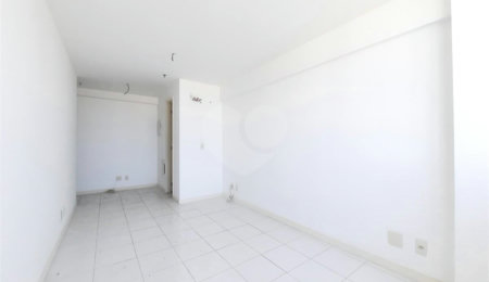 Sala à venda em Madureira, Rio de Janeiro, RJ