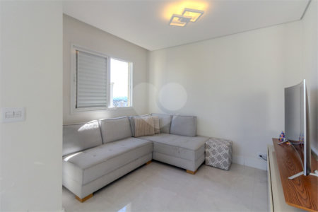 Apartamento à venda com 3 suítes em Vila Ipojuca, São Paulo, SP