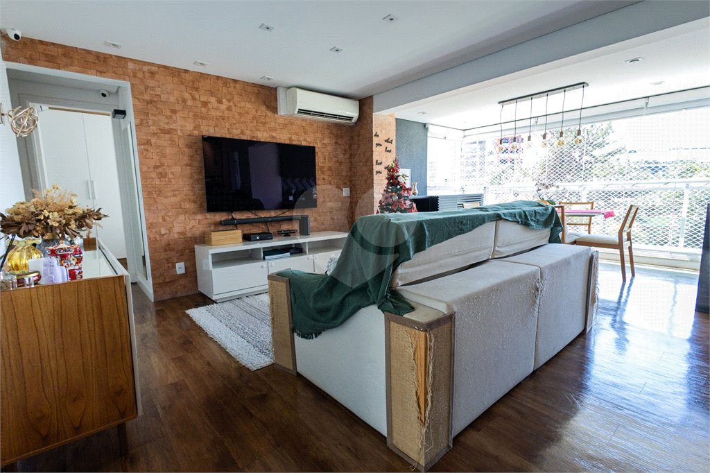 Apartamento à venda com 2 quartos, sendo 1 suíte, em Pinheiros, São Paulo, SP