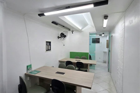 Sala comercial próximo ao Shopping Raposo