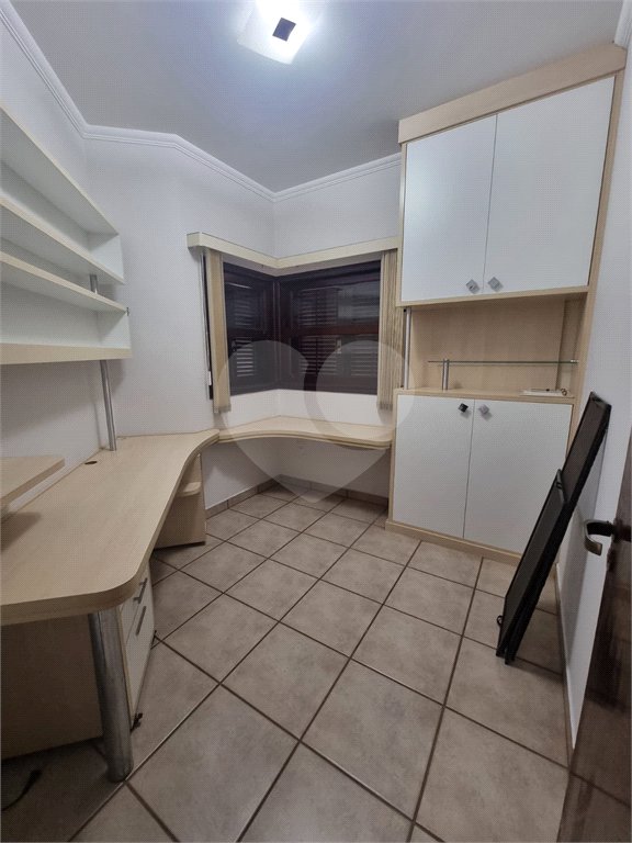 Casa à venda ou para alugar com 3 quartos, sendo 1 suíte, no condomínio Terras de Vinhedo, Vinhedo - SP