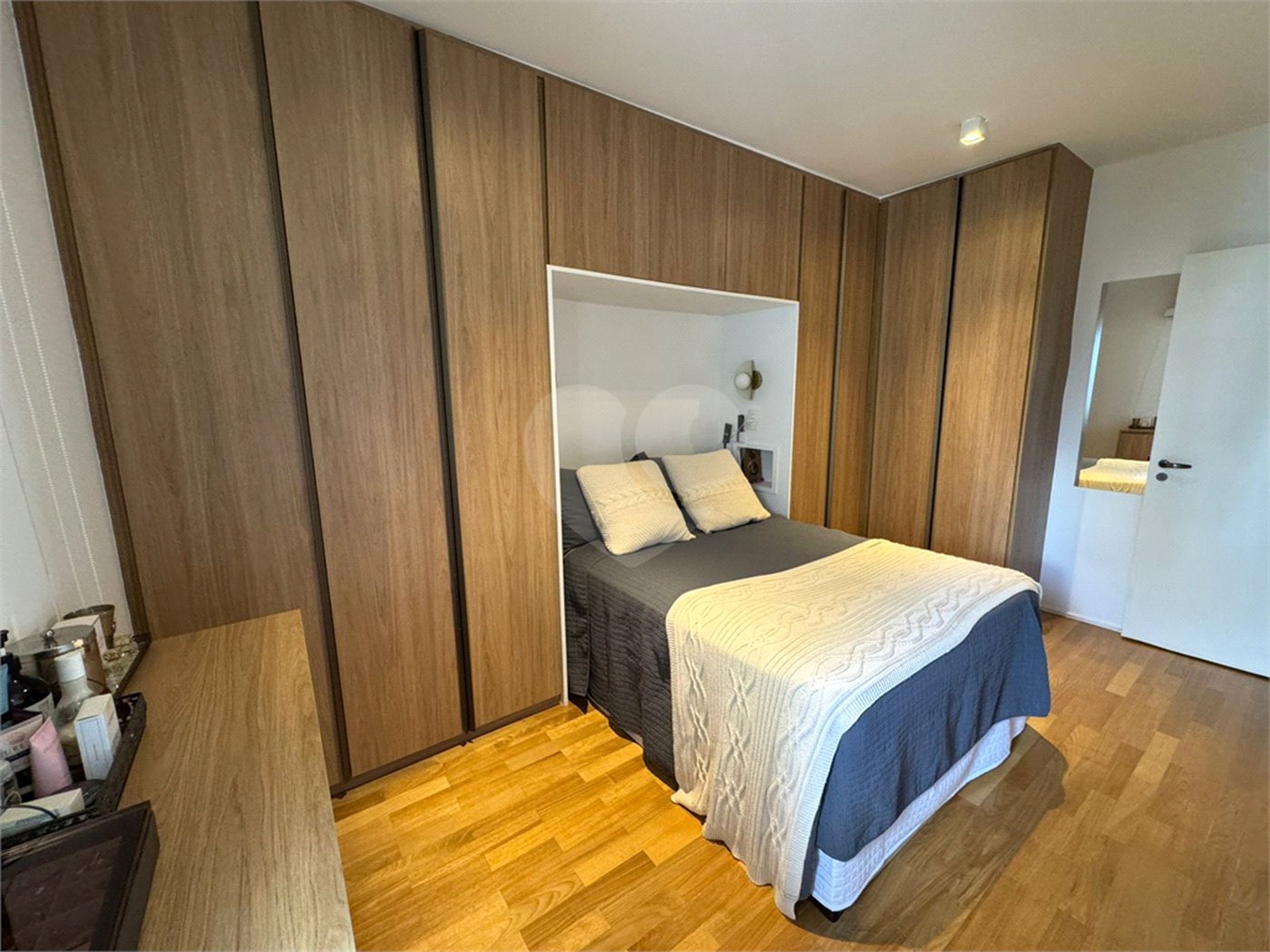 Apartamento à venda com 3 suítes em Indianópolis, São Paulo, SP