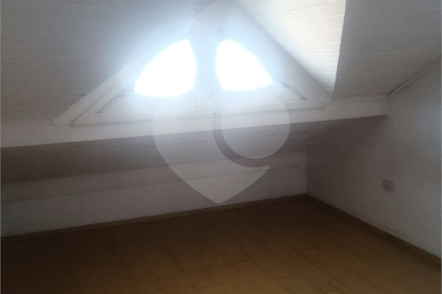 Sobrado à venda com 3 quartos, sendo 2 suítes,  em Parada Inglesa, São Paulo, SP