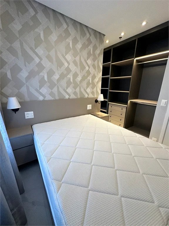 Apartamento à venda com 3 suítes em Jardim das Acácias, São Paulo, SP