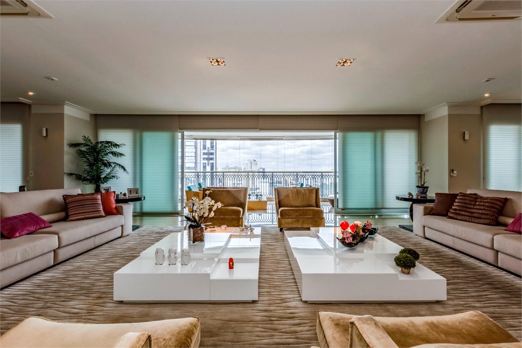 Apartamento à venda com 5 suítes em Jardim Anália Franco, São Paulo, SP