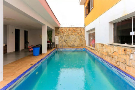 Sobrado à venda com 3 quartos, sendo 1 suíte, em Vila Lageado, São Paulo, SP