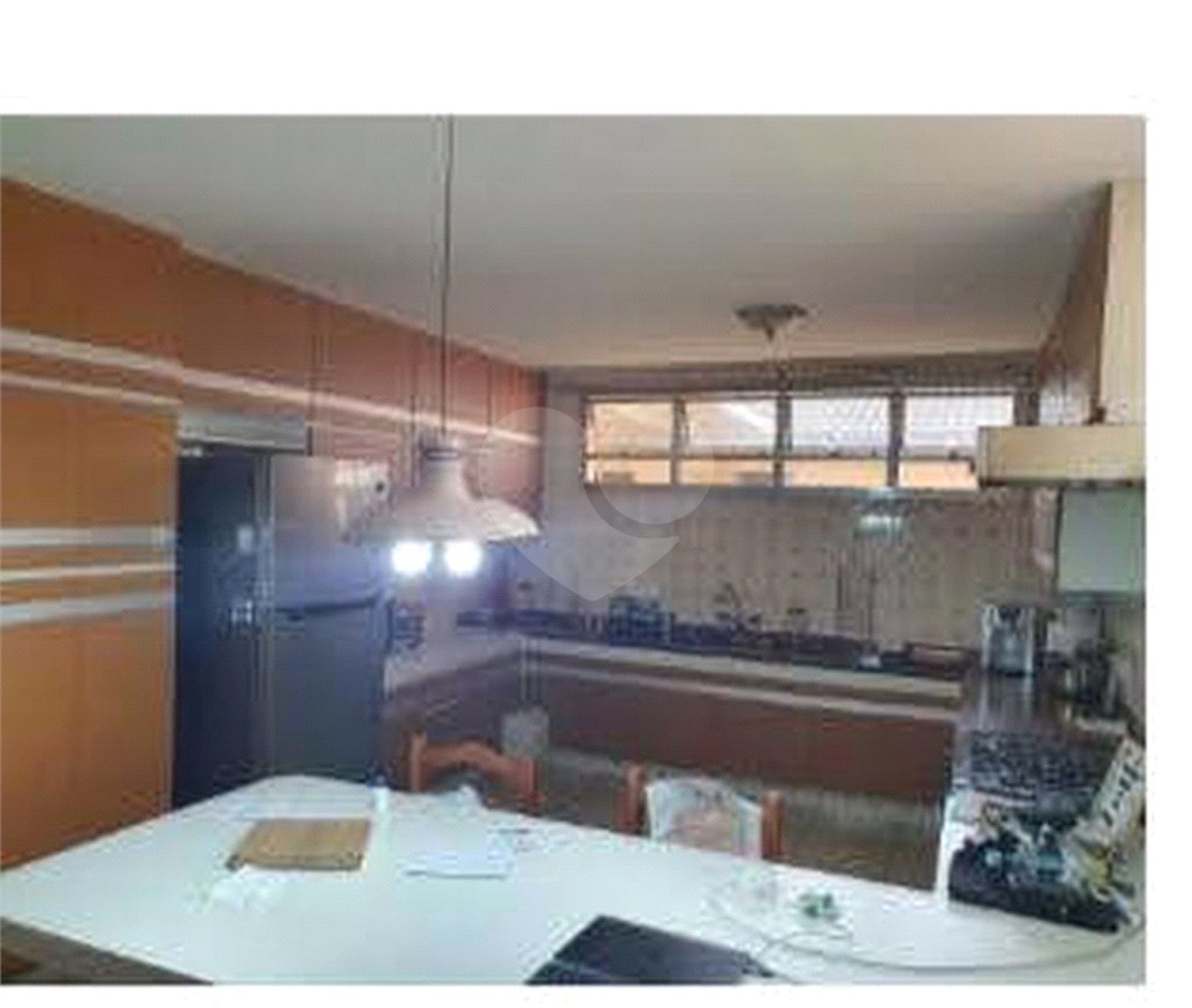 Sobrado à venda com 4 quartos, sendo 3 suítes,  em Jardim Petrópolis, São Paulo, SP