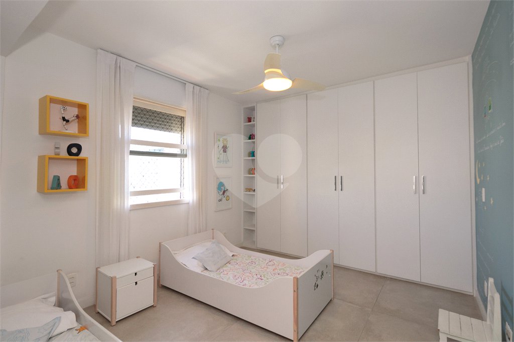 Apartamento à venda com 4 quartos, sendo 1 suíte, em Alto da Boa Vista, São Paulo, SP