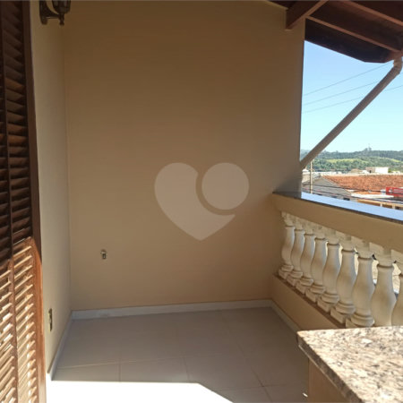 Casa à venda com 3 suítes em Jardim Brasil, Atibaia, SP