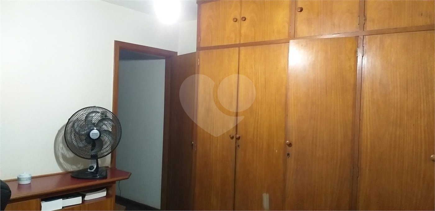 Sobrado à venda com 3 quartos em Vila Irmãos Arnoni, São Paulo, SP