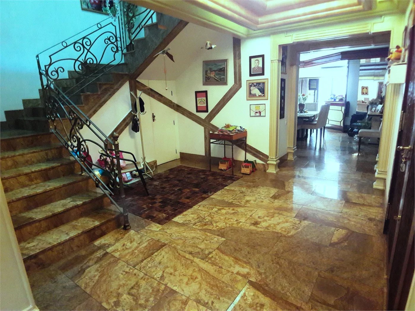 Casa à venda com 5 quartos, sendo 3 suítes, em Butantã, São Paulo, SP