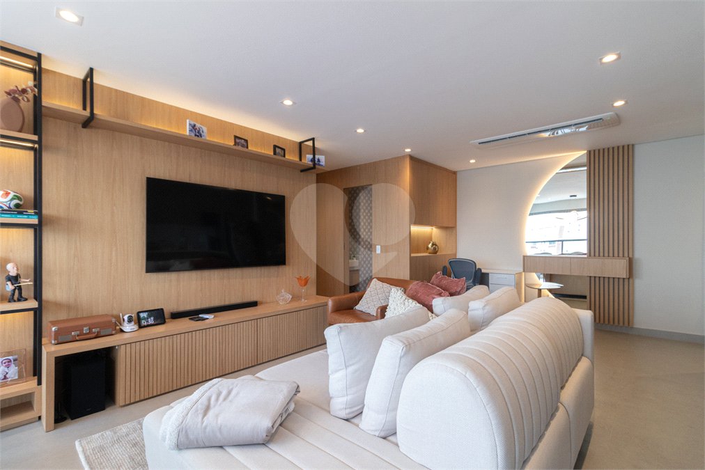 Apartamento à venda com 2 suítes em Santo Amaro, São Paulo, SP