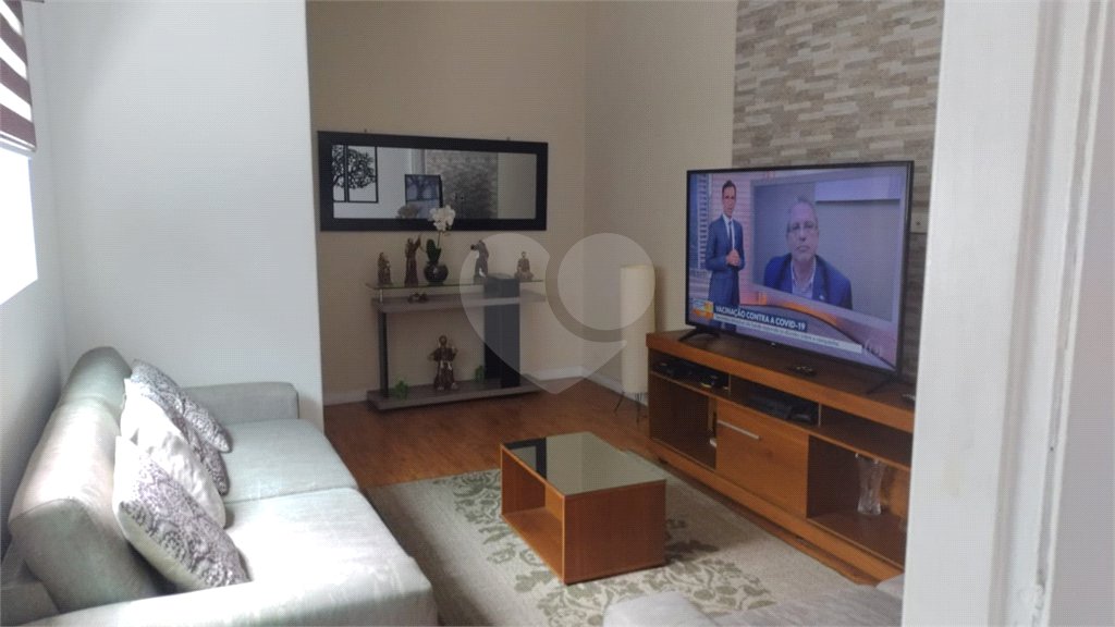 Apartamento à venda com 2 quartos em Pari, São Paulo, SP