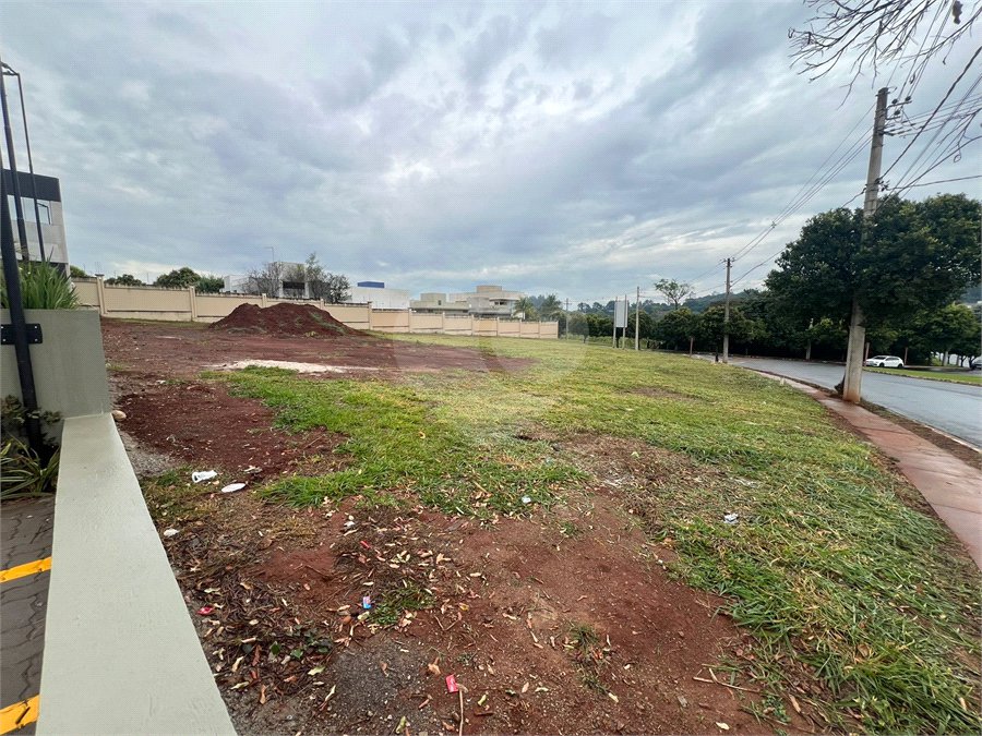 Terreno à venda em Jardim São Camilo, Araraquara, SP