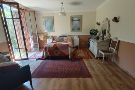 Casa à venda com 4 quartos, sendo 3 suítes, no condomínio Patrimônio do Carmo, São Roque - SP