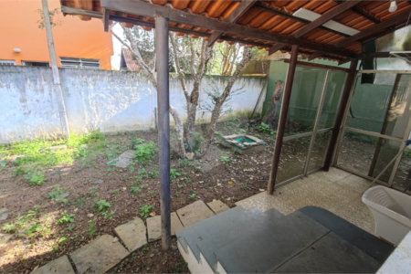 Terreno à venda com 1 suíte em Interlagos, São Paulo, SP