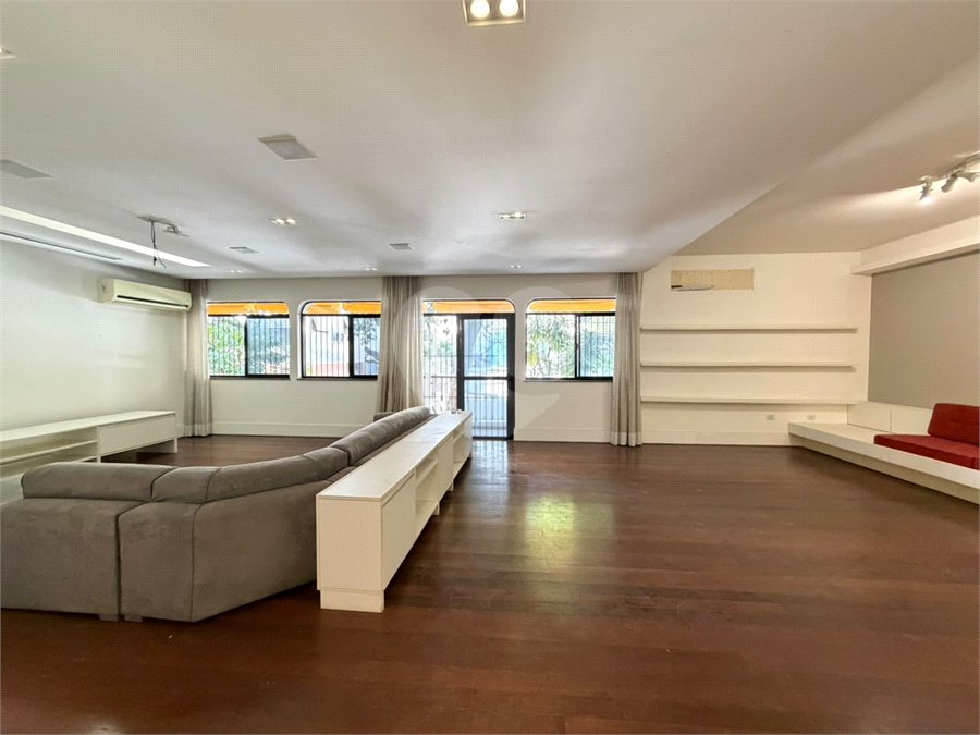 Apartamento à venda com 5 quartos, sendo 3 suítes, em Tijuca, Rio de Janeiro, RJ